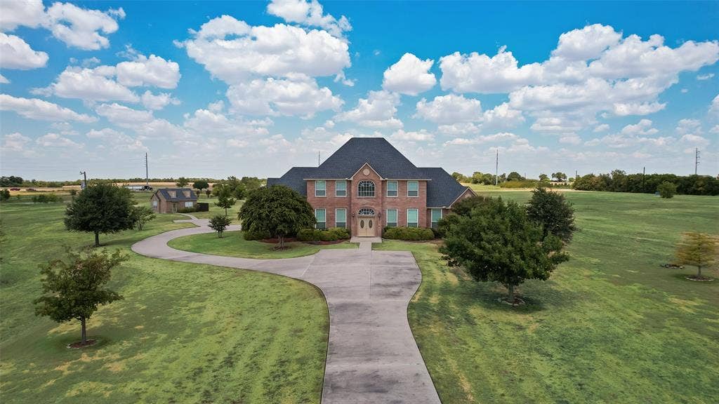 1122 County Road 1224, Celina, TX 75009 Property does have a 5000 square foot house that will convey with the property. This is a Commercial Sale only. There will be no showings on the interior of the home.