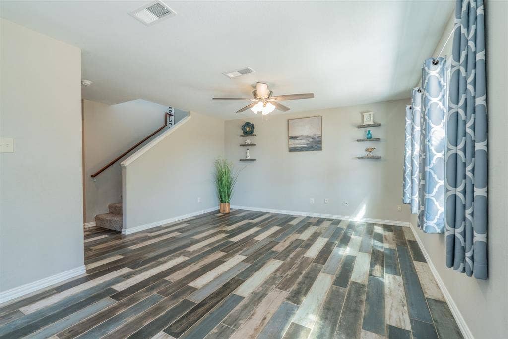 1997 Courtside Drive, Dallas, TX 75051 Living area, wood style tile