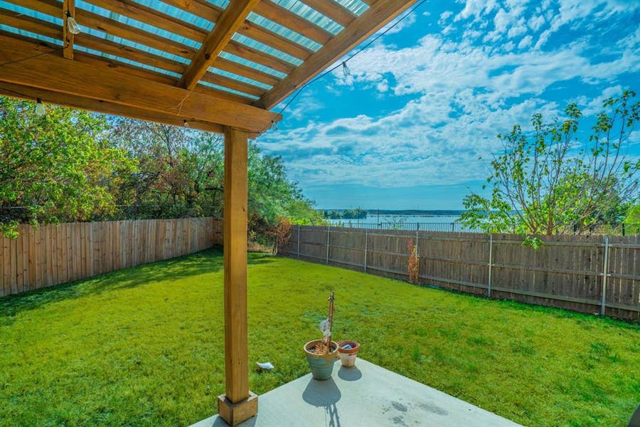 Property photo for 1997 Courtside Drive, Dallas, TX