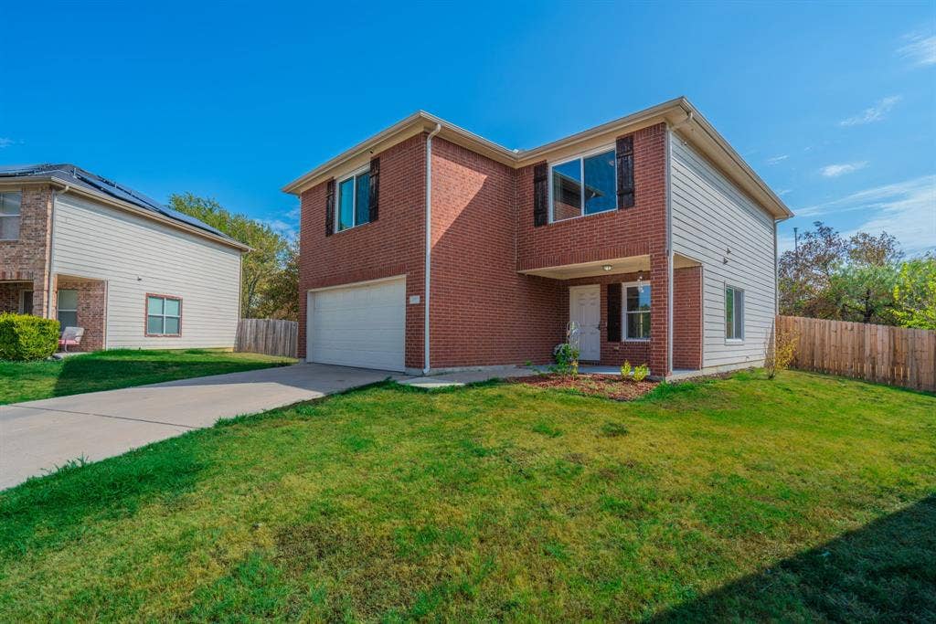 1997 Courtside Drive, Dallas, TX 75051 1997 Courtside Drive, Dallas, TX 75051
