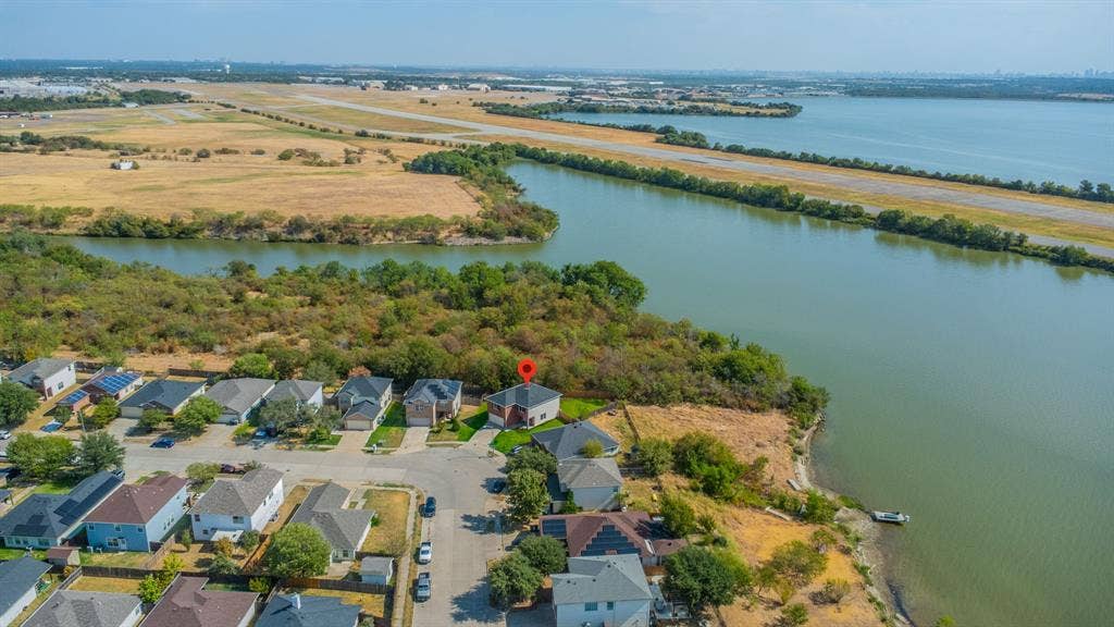1997 Courtside Drive, Dallas, TX 75051 Lake access from backyard