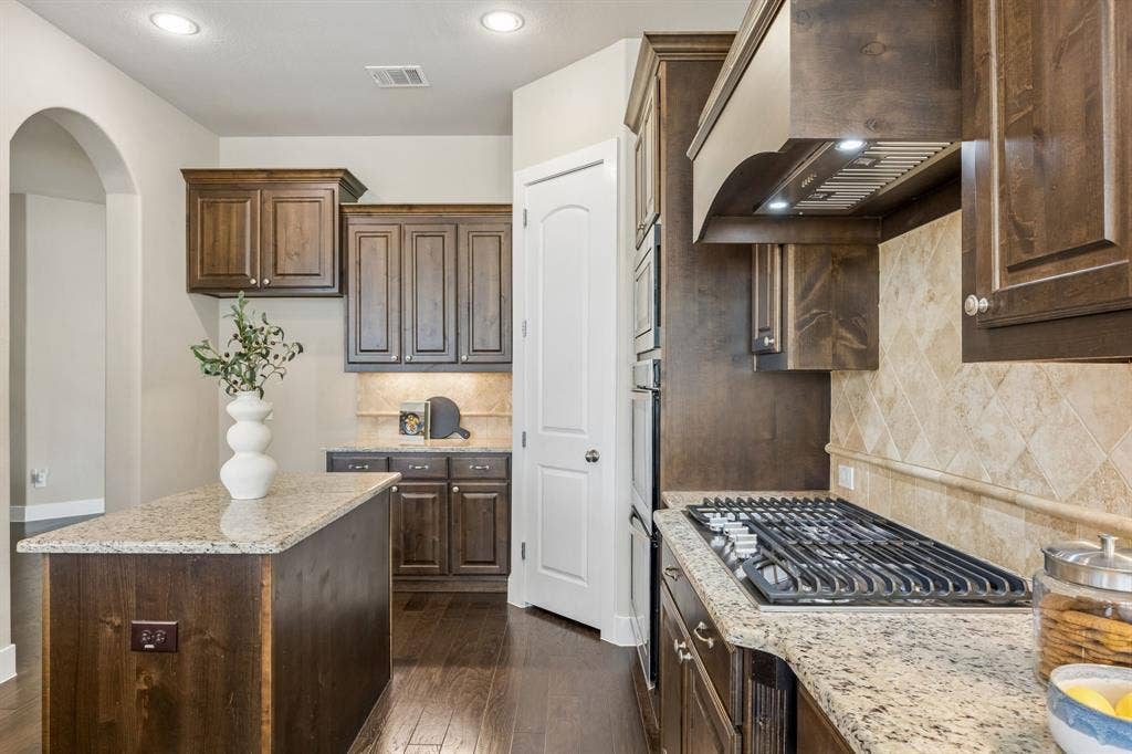 1605 Hardeman Lane, Plano, TX 75075 1605 Hardeman Lane, Plano, TX 75075