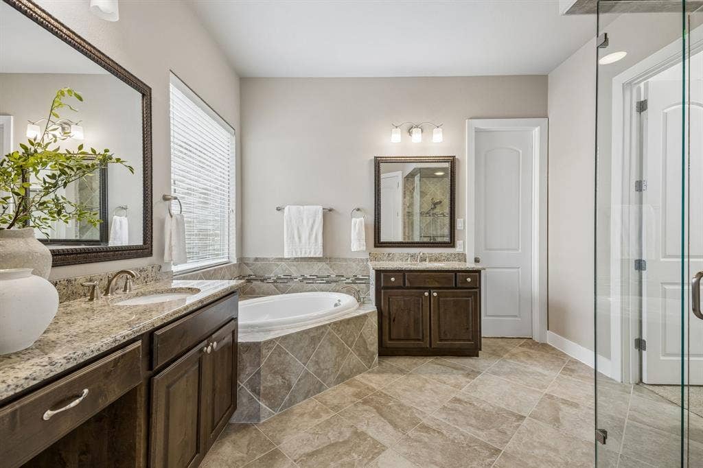 1605 Hardeman Lane, Plano, TX 75075 1605 Hardeman Lane, Plano, TX 75075