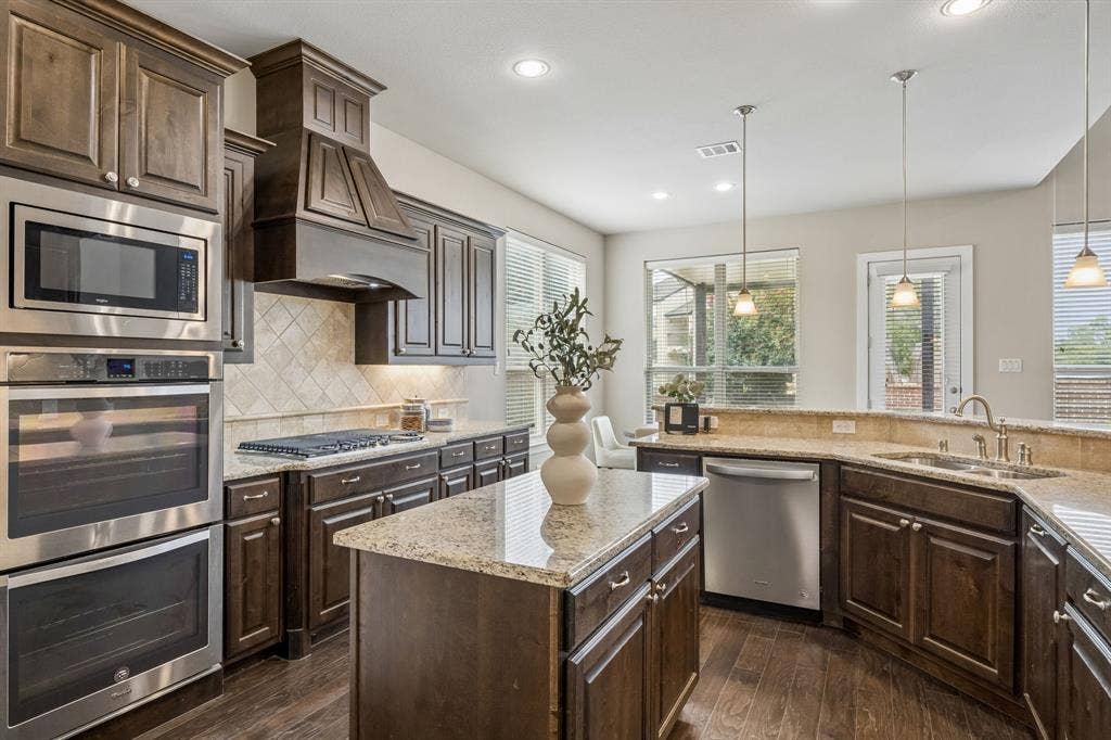 1605 Hardeman Lane, Plano, TX 75075 1605 Hardeman Lane, Plano, TX 75075
