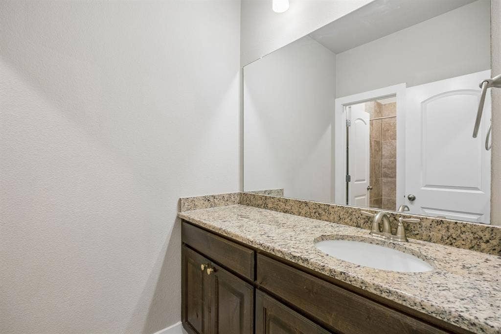 1605 Hardeman Lane, Plano, TX 75075 1605 Hardeman Lane, Plano, TX 75075