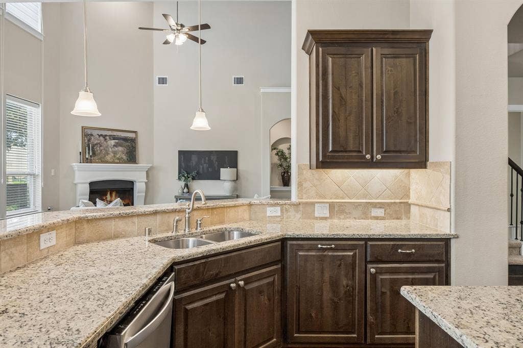 1605 Hardeman Lane, Plano, TX 75075 1605 Hardeman Lane, Plano, TX 75075