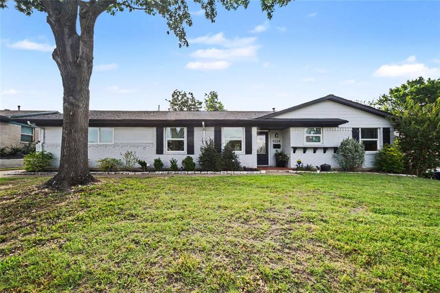 Property photo for 9324 Clearwater Drive, Dallas, TX