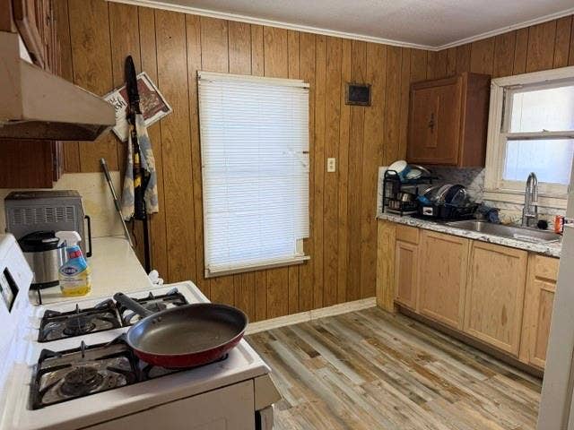 407 Julius Street, Riesel, TX 76682