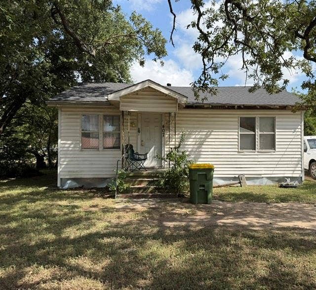 407 Julius Street, Riesel, TX 76682