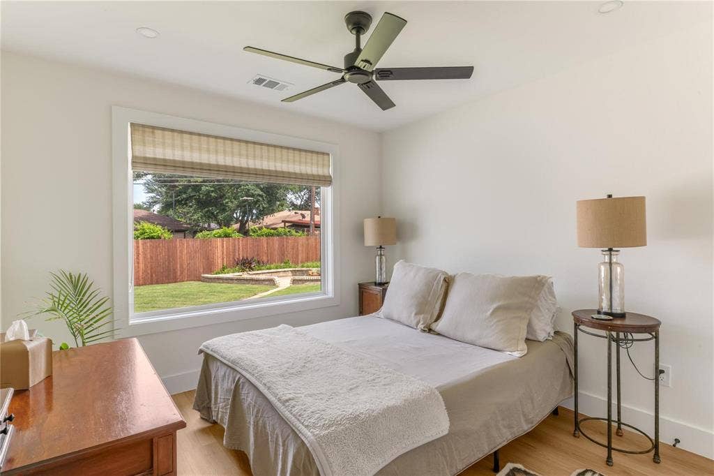 7322 Hunnicut Road, Dallas, TX 75227 7322 Hunnicut Road, Dallas, TX 75227