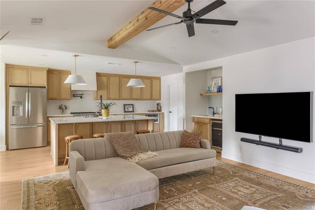 7322 Hunnicut Road, Dallas, TX 75227 7322 Hunnicut Road, Dallas, TX 75227