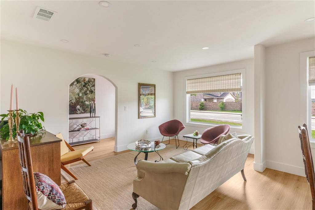 7322 Hunnicut Road, Dallas, TX 75227 7322 Hunnicut Road, Dallas, TX 75227