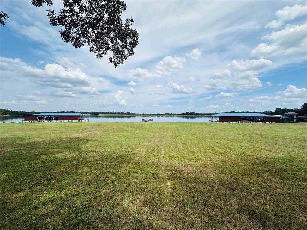 36-40 Pedernales East, Athens, TX 75752 36-40 Pedernales East, Athens, TX 75752