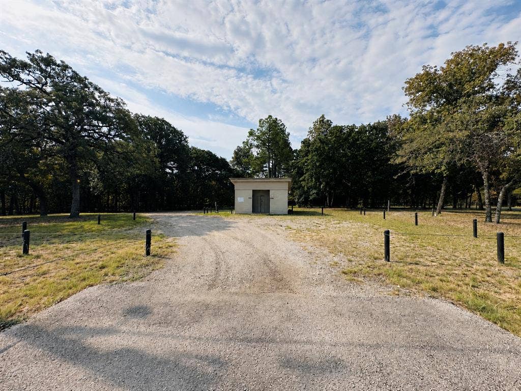 36-40 Pedernales East, Athens, TX 75752 36-40 Pedernales East, Athens, TX 75752