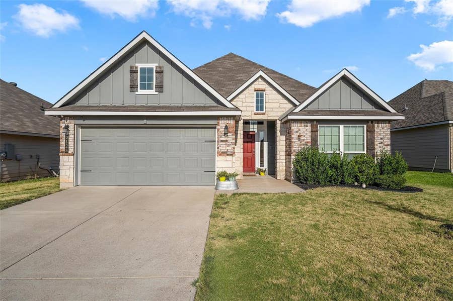 Property photo for 3125 Risinger Road, Waco, TX
