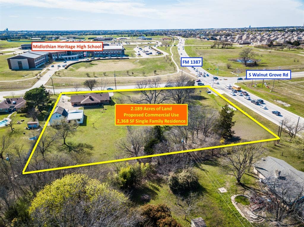 220 S Walnut Grove Road, Midlothian, TX 76065