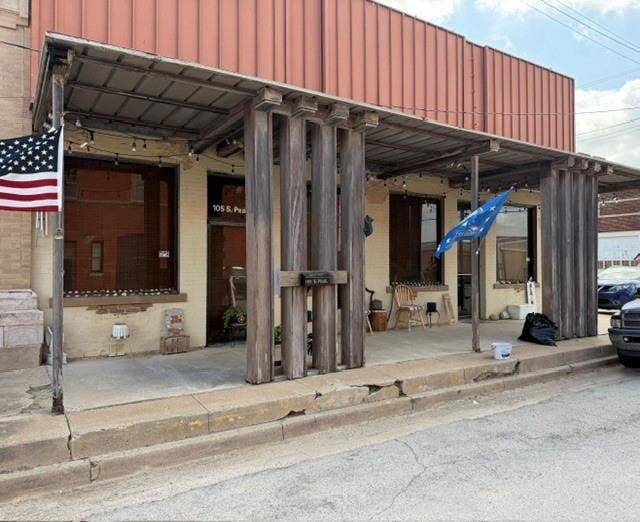 Property photo for 105 S Pearl Street, Mart, TX