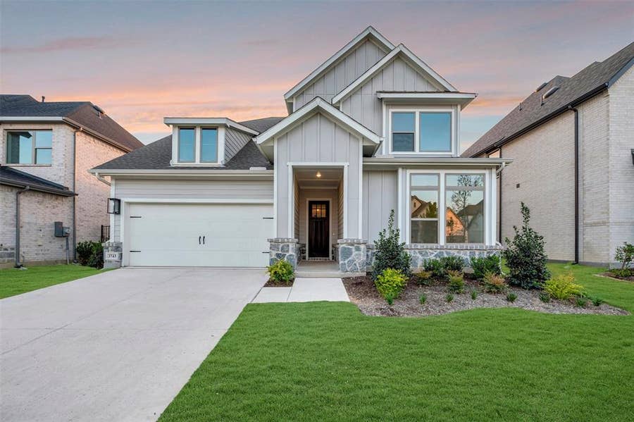 Property photo for 3743 Bermuda Grass Way, Venus, TX