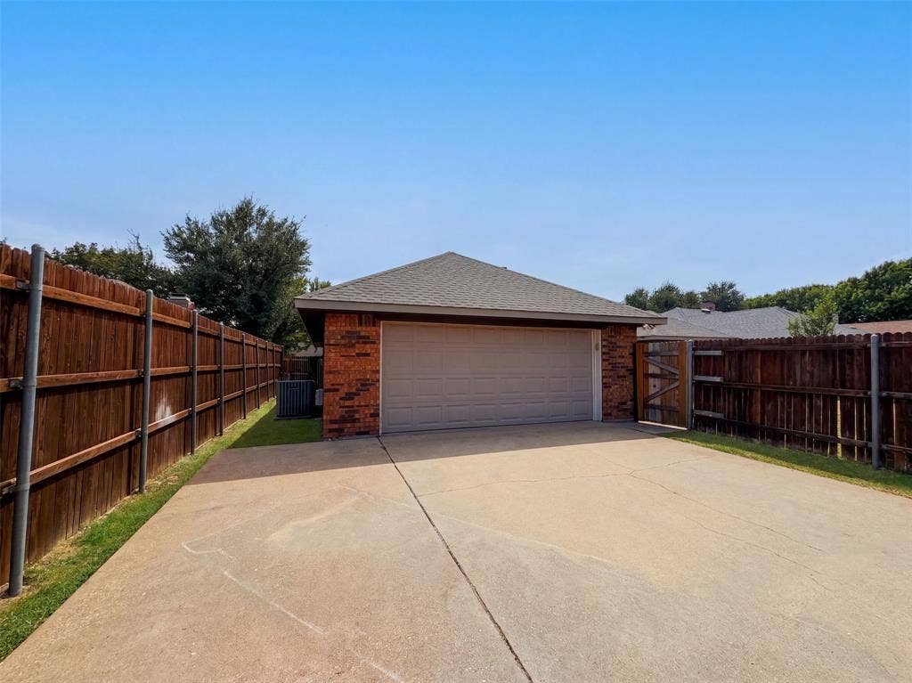 512 W Jefferson Street, Wylie, TX 75098 512 W Jefferson Street, Wylie, TX 75098