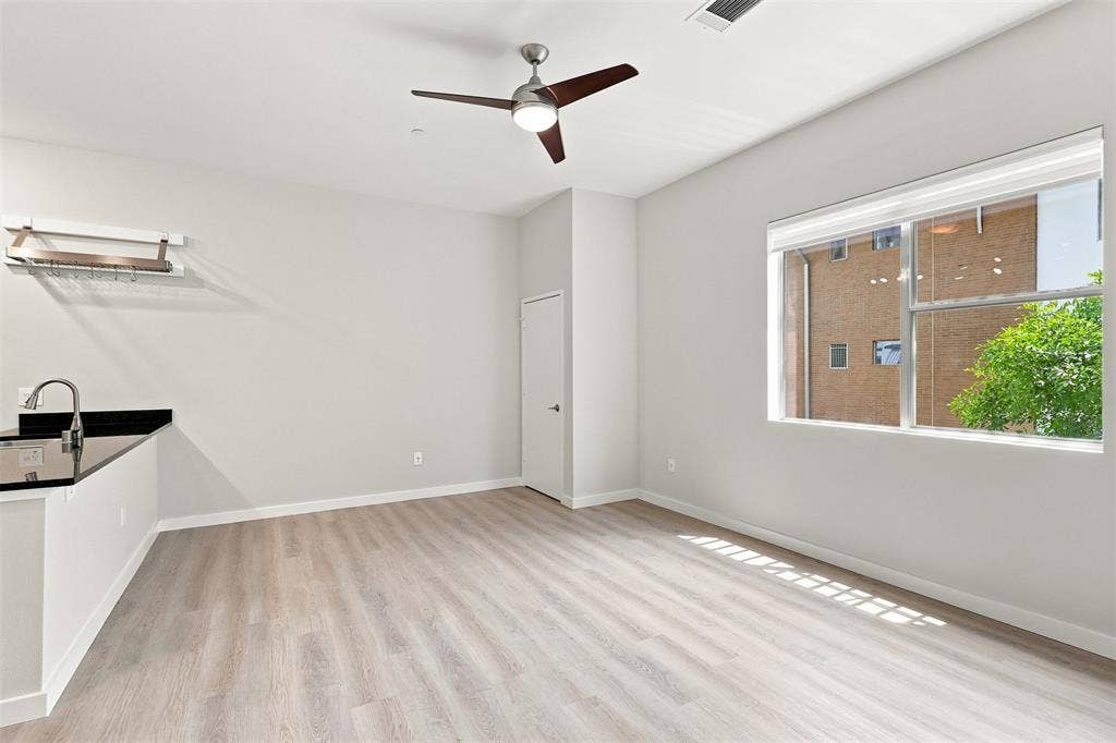 3025 Bryan Street, #2H, Dallas, TX 75204 3025 Bryan Street, #2H, Dallas, TX 75204