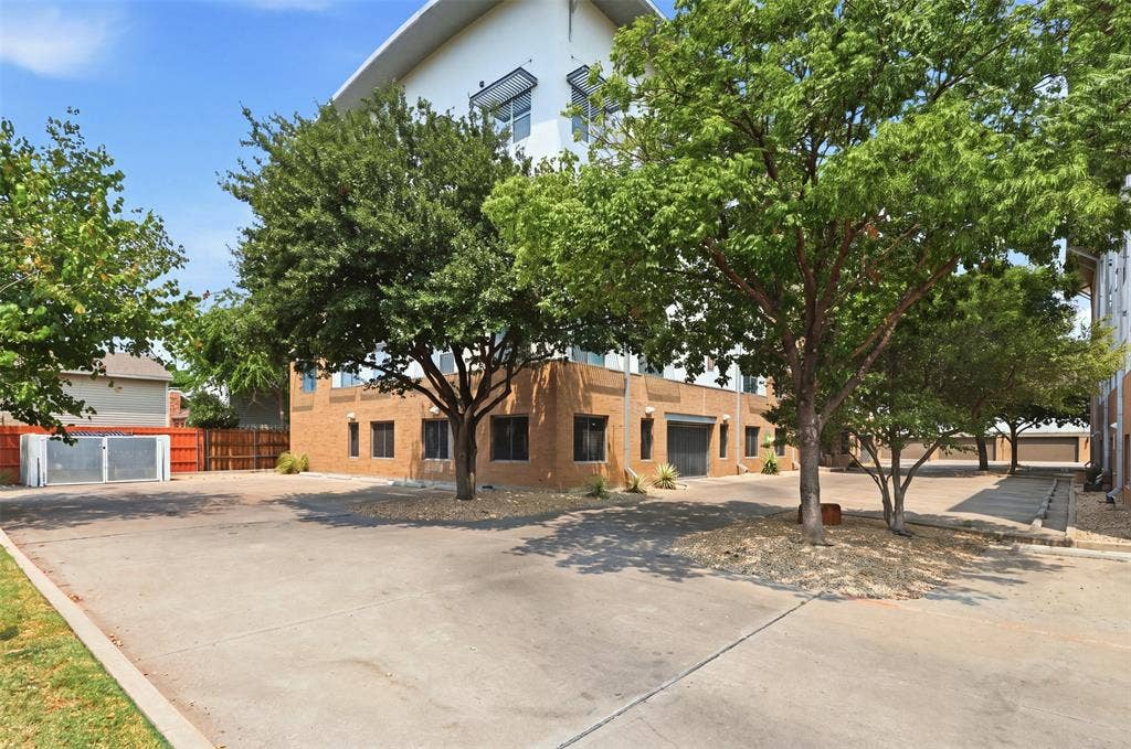 3025 Bryan Street, #2H, Dallas, TX 75204 3025 Bryan Street, #2H, Dallas, TX 75204