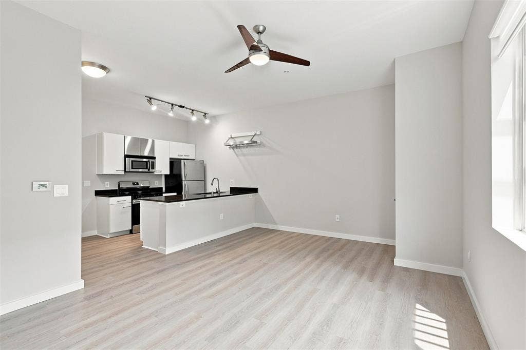 3025 Bryan Street, #2H, Dallas, TX 75204 3025 Bryan Street, #2H, Dallas, TX 75204
