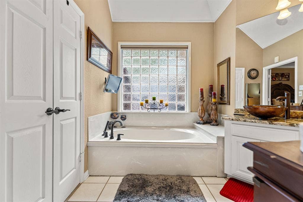3621 Rock Creek Drive, Tyler, TX 75707 3621 Rock Creek Drive, Tyler, TX 75707