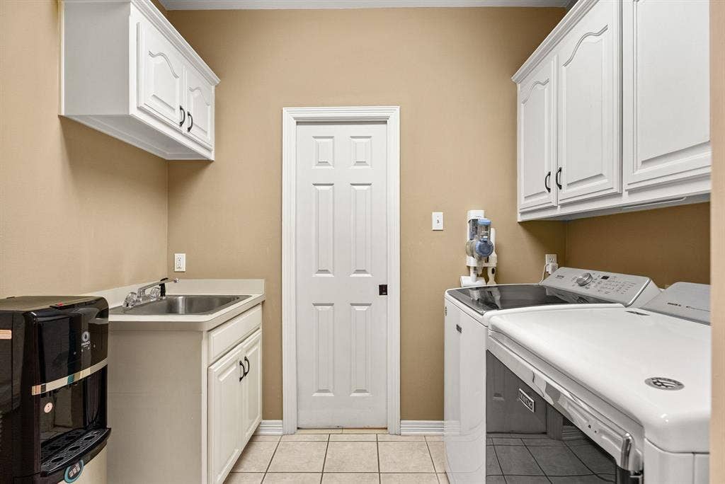 3621 Rock Creek Drive, Tyler, TX 75707 3621 Rock Creek Drive, Tyler, TX 75707