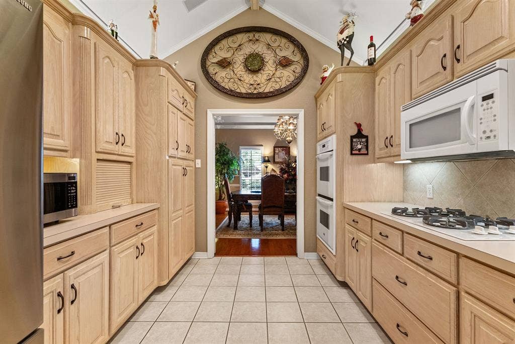 3621 Rock Creek Drive, Tyler, TX 75707 3621 Rock Creek Drive, Tyler, TX 75707