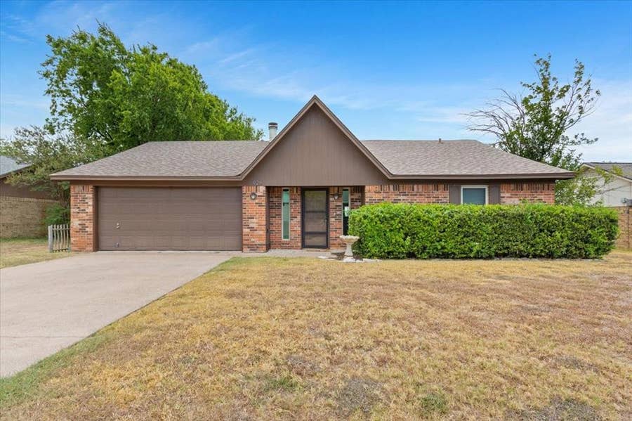 Property photo for 928 Vail Highlands, Hewitt, TX