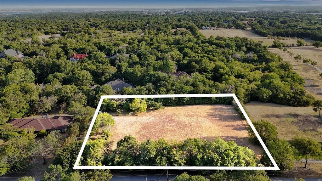 501 W Red Bird Lane, Duncanville, TX 75116 501 W Red Bird Lane, Duncanville, TX 75116