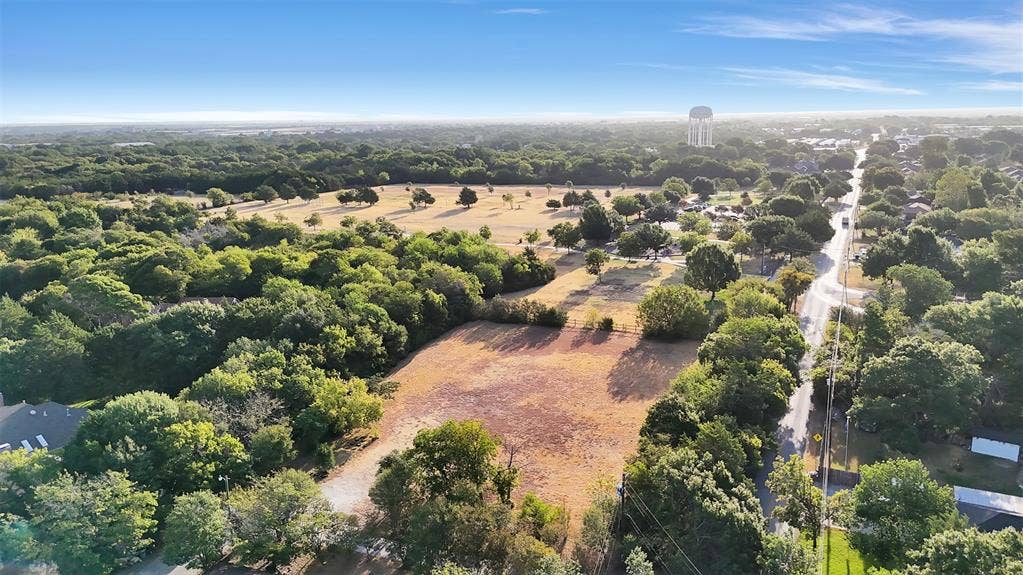 501 W Red Bird Lane, Duncanville, TX 75116 501 W Red Bird Lane, Duncanville, TX 75116