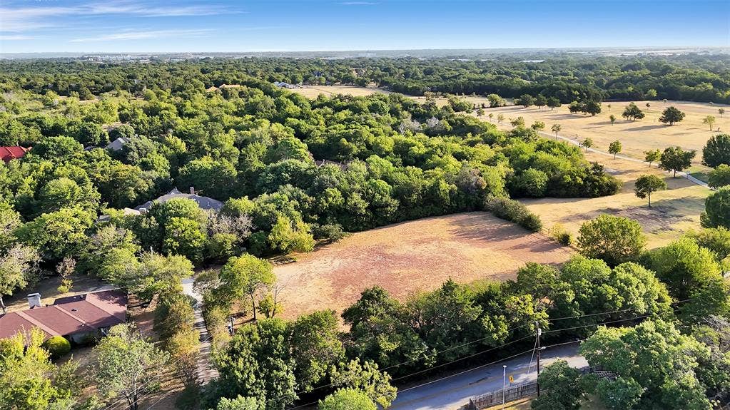 501 W Red Bird Lane, Duncanville, TX 75116 501 W Red Bird Lane, Duncanville, TX 75116