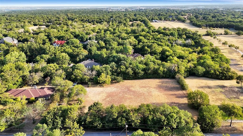 501 W Red Bird Lane, Duncanville, TX 75116 501 W Red Bird Lane, Duncanville, TX 75116