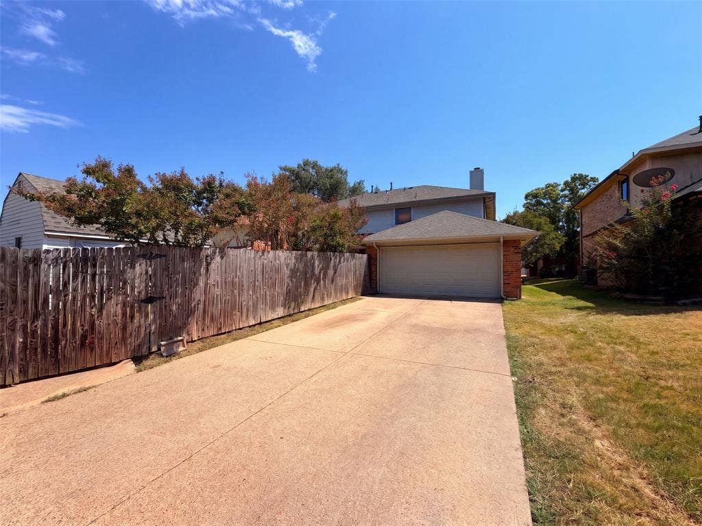 2405 Waterloo Lane, Mesquite, TX 75181 2405 Waterloo Lane, Mesquite, TX 75181