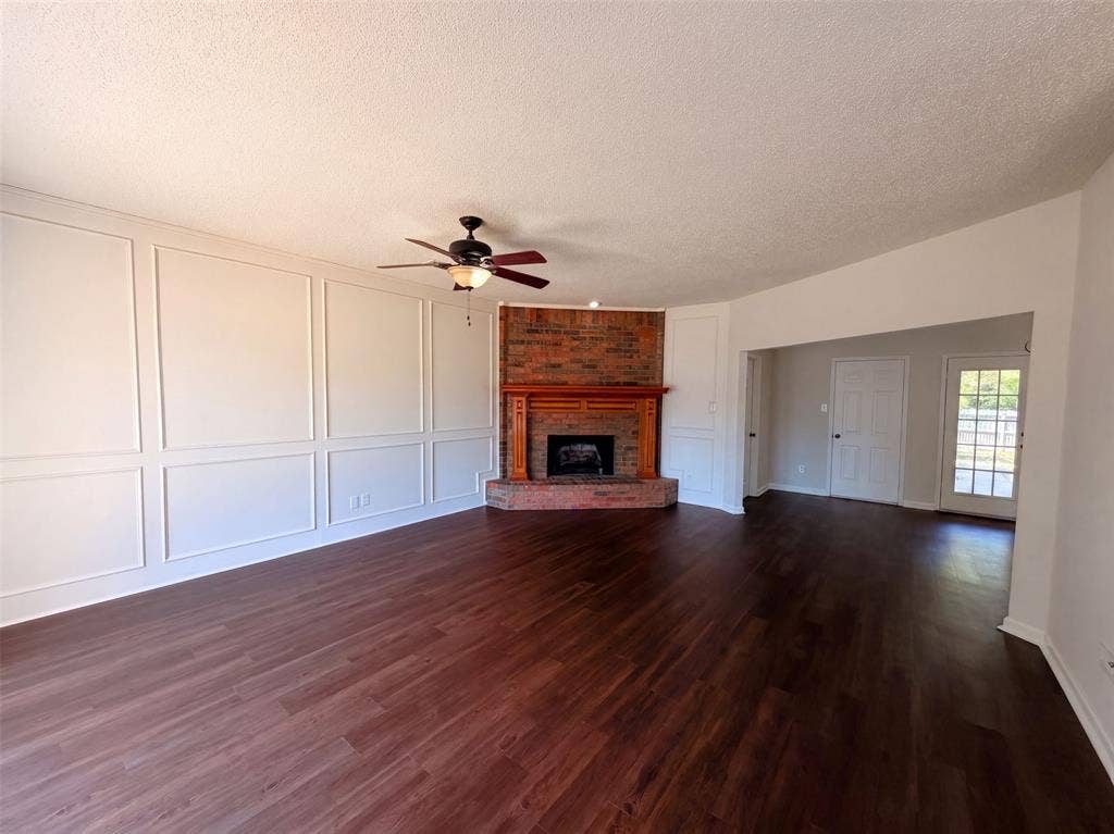 2405 Waterloo Lane, Mesquite, TX 75181 2405 Waterloo Lane, Mesquite, TX 75181