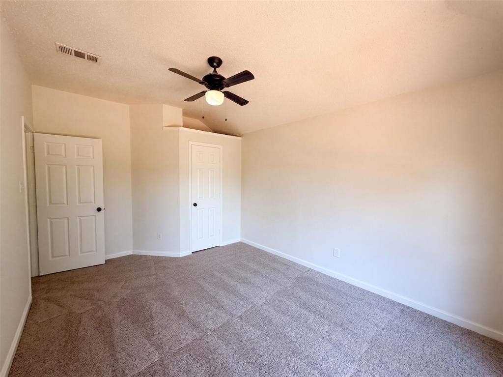 2405 Waterloo Lane, Mesquite, TX 75181 2405 Waterloo Lane, Mesquite, TX 75181