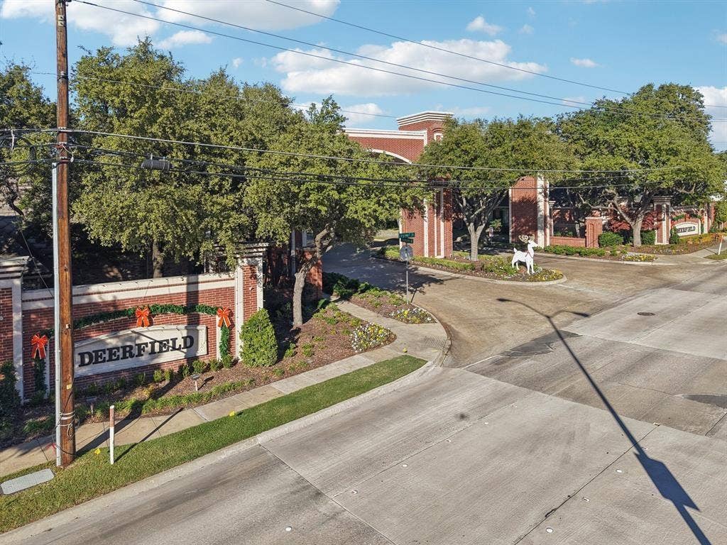 4608 Hallmark Drive, Plano, TX 75024 4608 Hallmark Drive, Plano, TX 75024