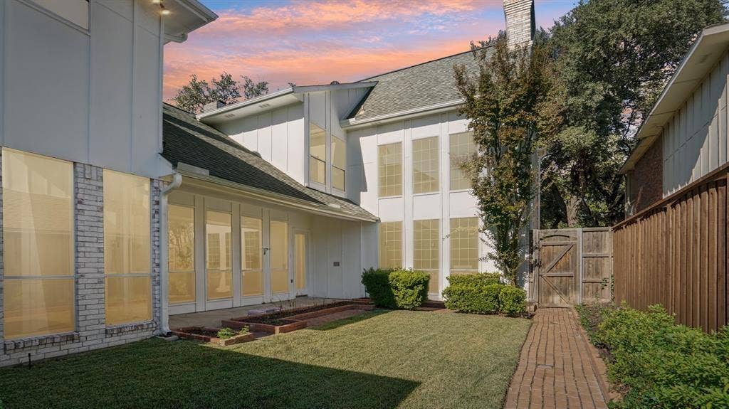 4608 Hallmark Drive, Plano, TX 75024 4608 Hallmark Drive, Plano, TX 75024