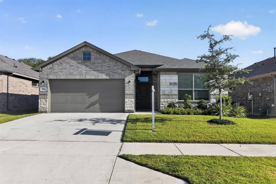 Property photo for 400 Dunmore Drive, Fort Worth, TX