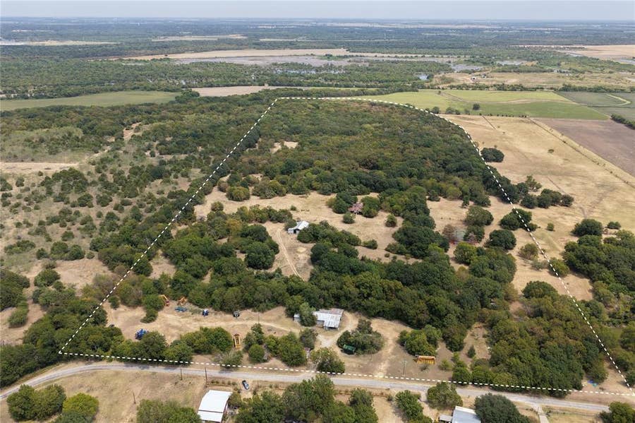 Property photo for 455 James Road, Ferris, TX
