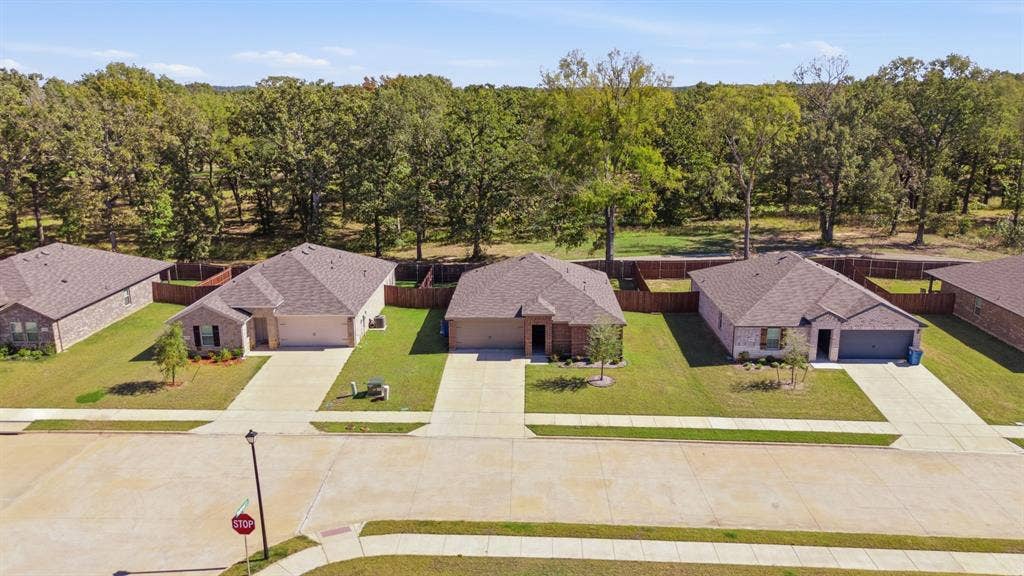 1006 River Oaks Lane, Chandler, TX 75758 1006 River Oaks Lane, Chandler, TX 75758