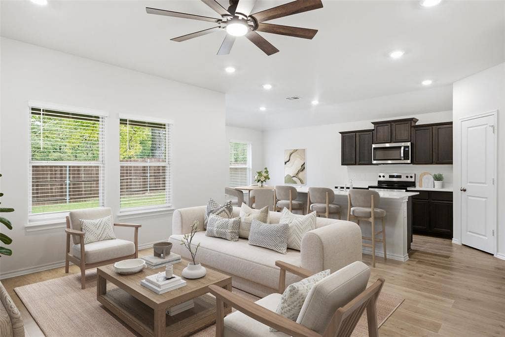 1006 River Oaks Lane, Chandler, TX 75758 1006 River Oaks Lane, Chandler, TX 75758