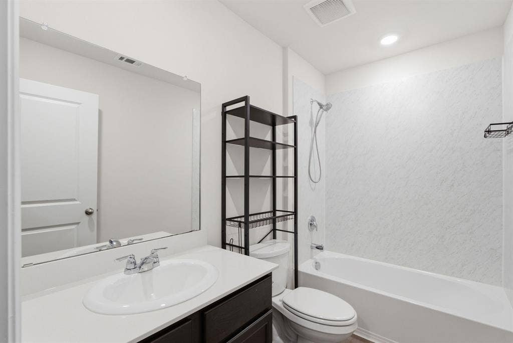 1006 River Oaks Lane, Chandler, TX 75758 1006 River Oaks Lane, Chandler, TX 75758