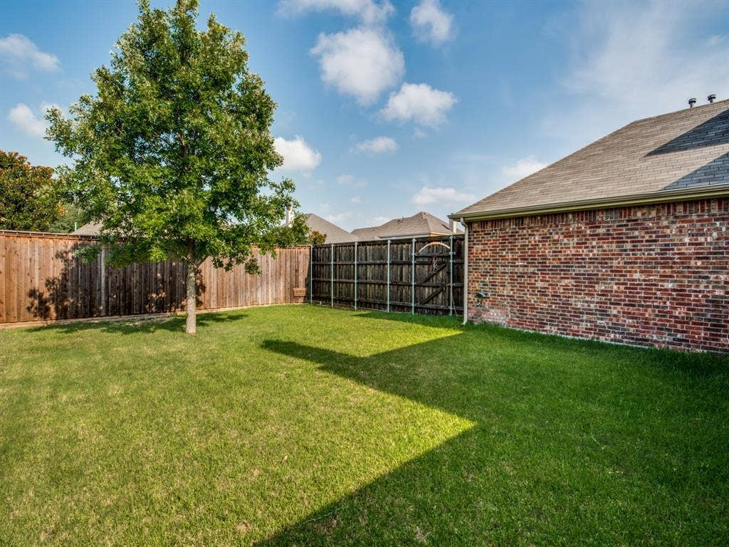 3512 Black Gold Drive, McKinney, TX 75070 3512 Black Gold Drive, McKinney, TX 75070