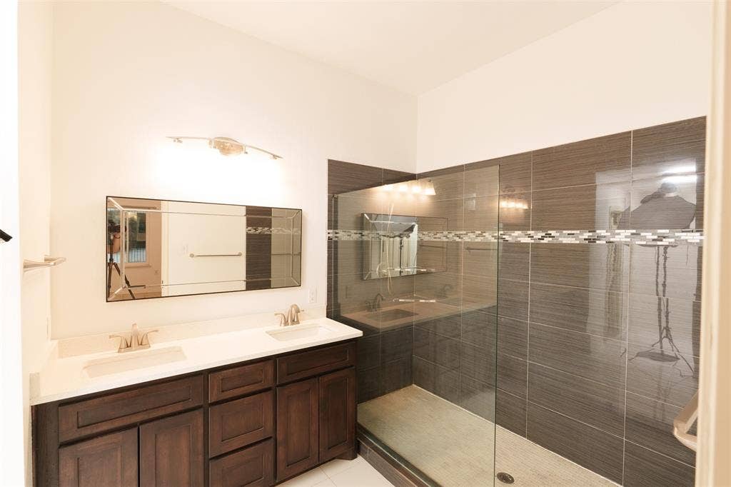 10400 Lake Park Drive, Fort Worth, TX 76053 10400 Lake Park Drive, Fort Worth, TX 76053