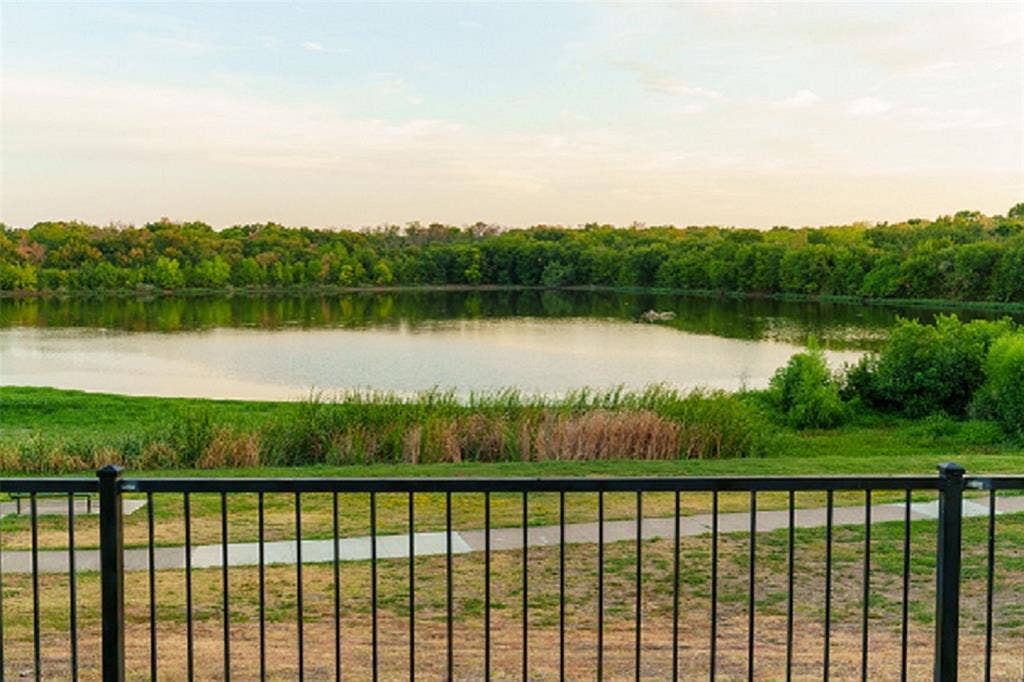 10400 Lake Park Drive, Fort Worth, TX 76053 10400 Lake Park Drive, Fort Worth, TX 76053