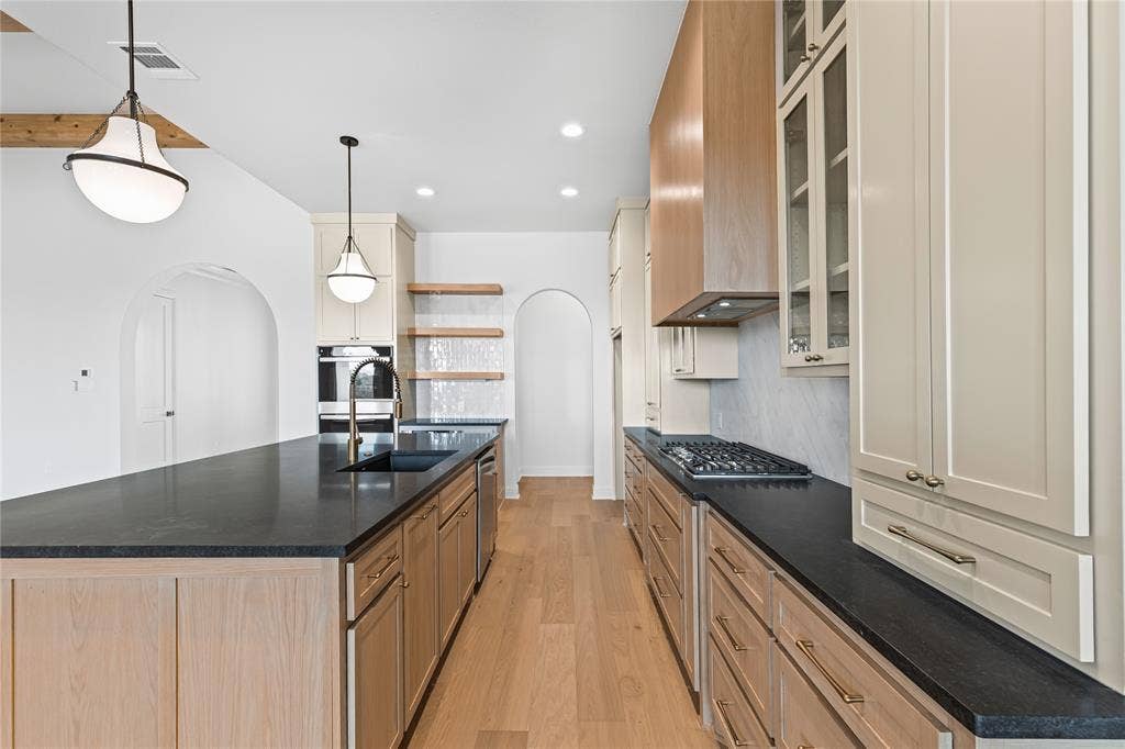 4720 Magnolia Trail, Midlothian, TX 76065