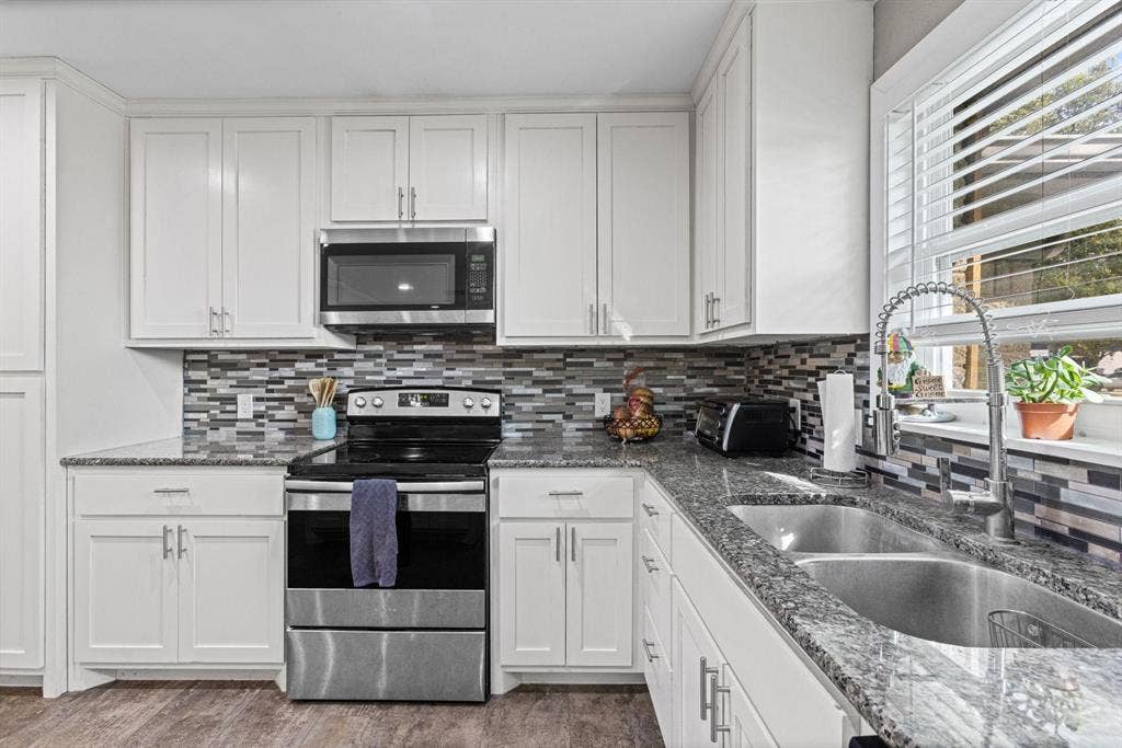 942 Longfellow Street, Waco, TX 76710 942 Longfellow Street, Waco, TX 76710