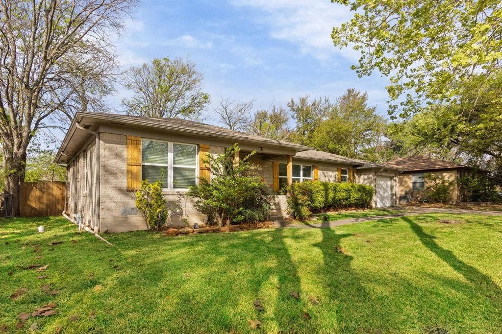 942 Longfellow Street, Waco, TX 76710 942 Longfellow Street, Waco, TX 76710